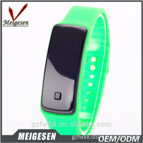 Manufacturer Customized LOGO LED Digital Rubber Bracelet Watch